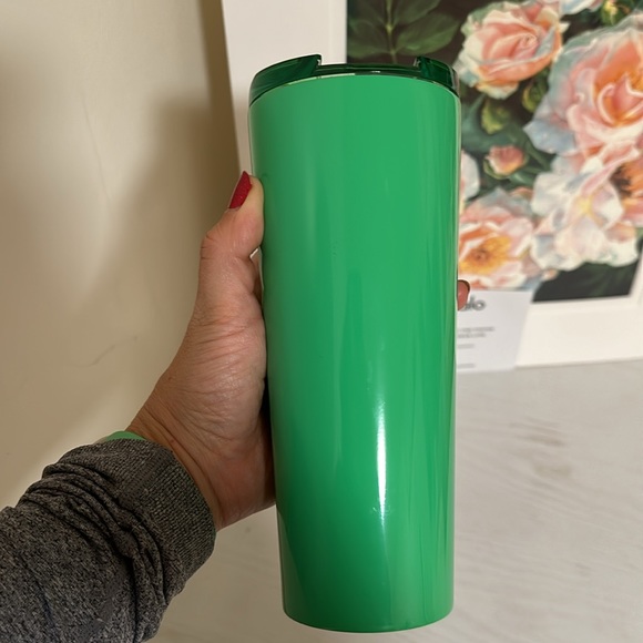 Starbucks green tumbler pink detail siren logo 2023 16oz (used once) - Picture 5 of 5